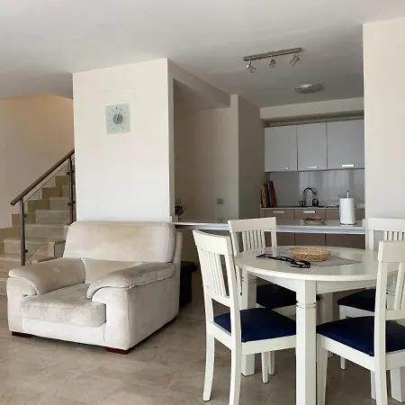 Διαμέρισμα Apartamento Adosado Sunbay